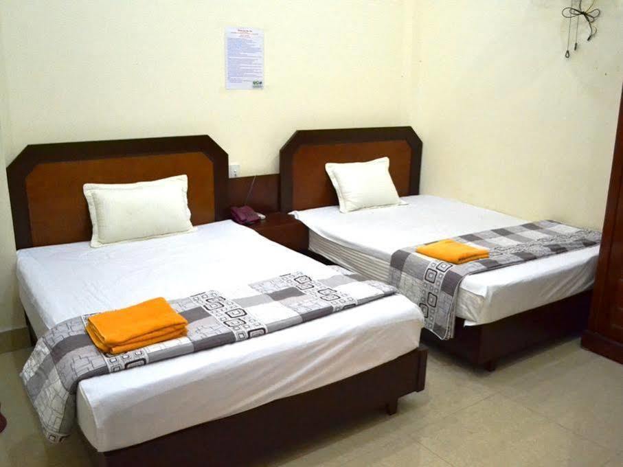 Thu Ha Hotel Dong Khe Sau Exterior foto